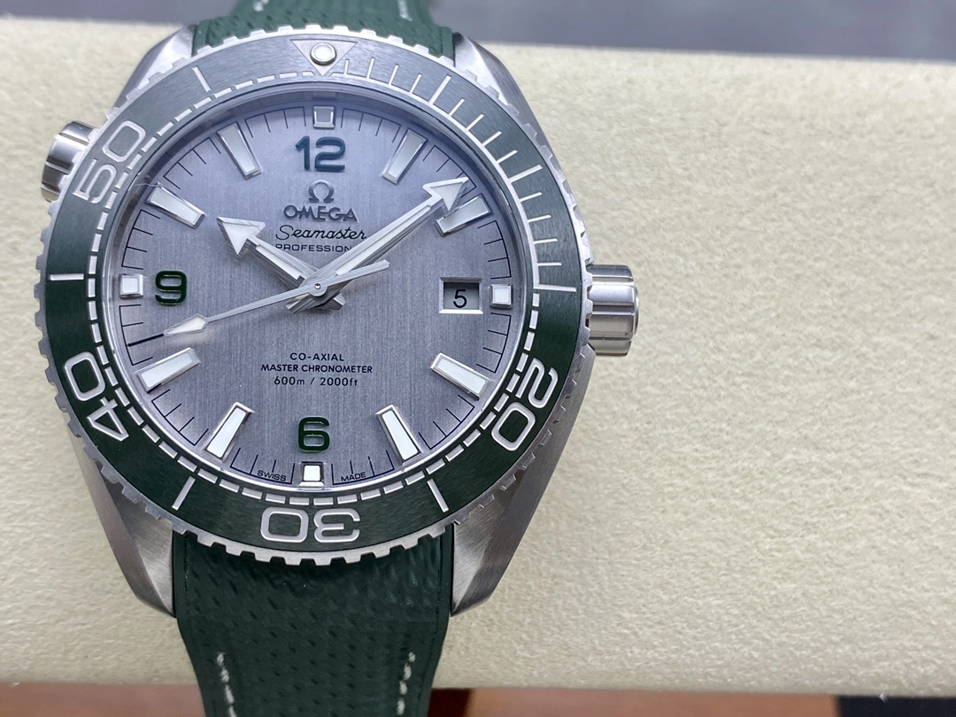 Timeless CBD Factory Omega Seamaster Planet Ocean 600M 43.5mm Grey Dial Green Ceramic Bezel Green Rubber Strap (215.32.44.21.06.001) 1:1 Super Clone – DD8900 Movement 294